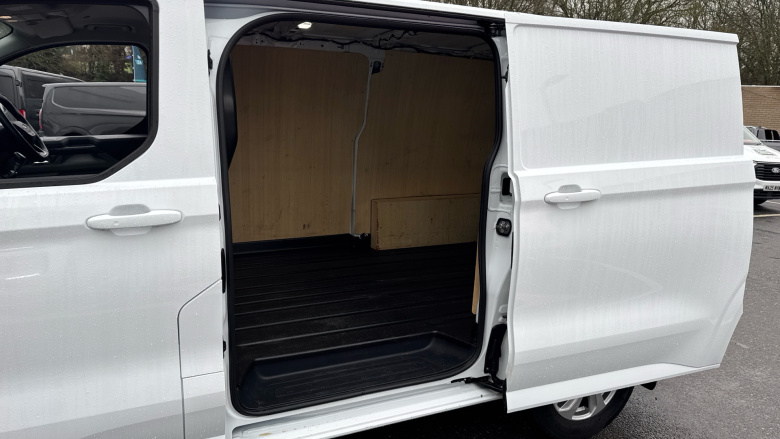 Ford Transit Custom 300 L1 Diesel Fwd 2.0 EcoBlue 136ps H1 Van Limited